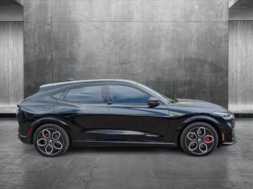2022 Ford Mustang Mach-E GT