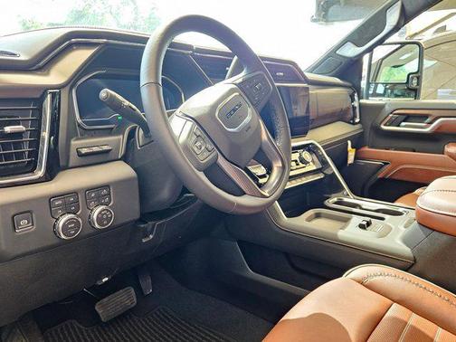 2025 GMC Sierra 3500 Denali