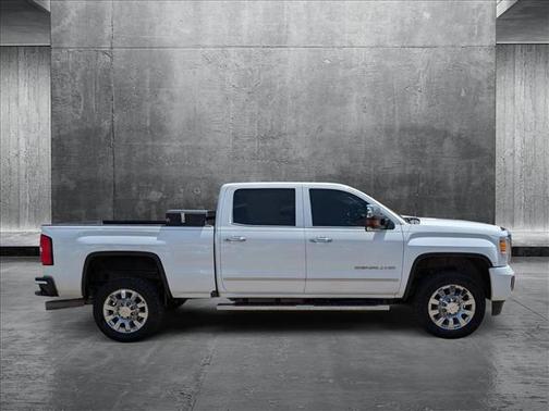 2016 GMC Sierra 2500 Denali
