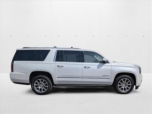 2017 GMC Yukon XL Denali