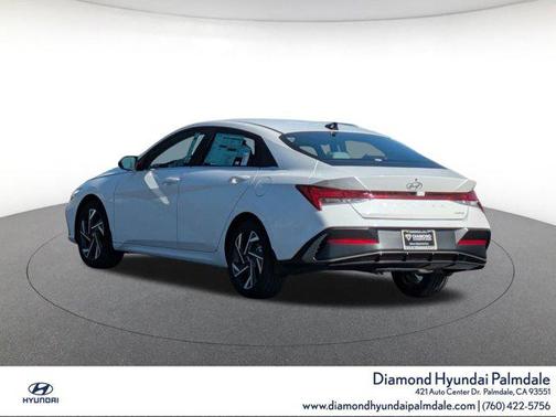 2025 Hyundai ELANTRA Limited