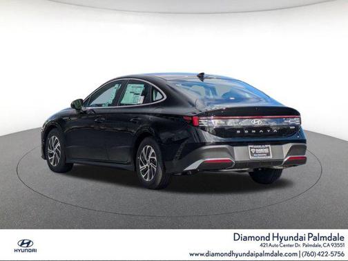 2026 Hyundai SONATA Hybrid Base