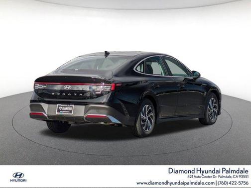 2026 Hyundai SONATA Hybrid Base
