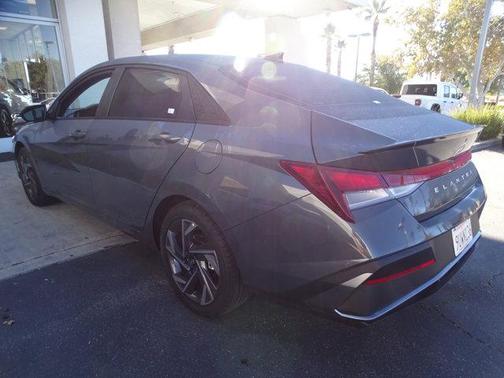 2025 Hyundai ELANTRA Sport