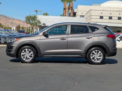 2021 Hyundai TUCSON SE