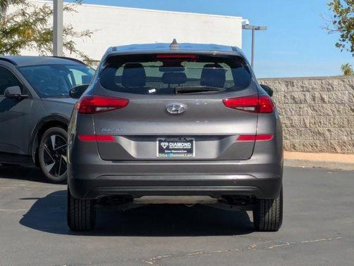 2021 Hyundai TUCSON SE