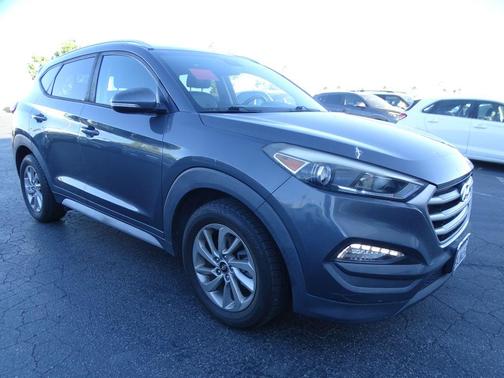 Coliseum Gray 2017 Hyundai TUCSON SE Plus