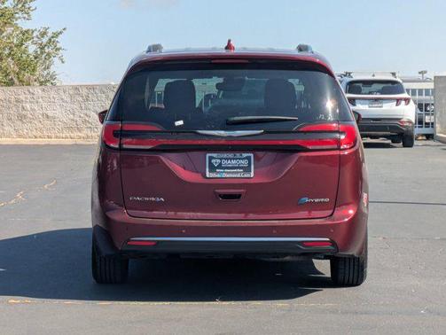 2021 Chrysler Pacifica Hybrid Touring L