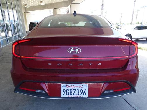 Ultimate Red 2023 Hyundai SONATA SE