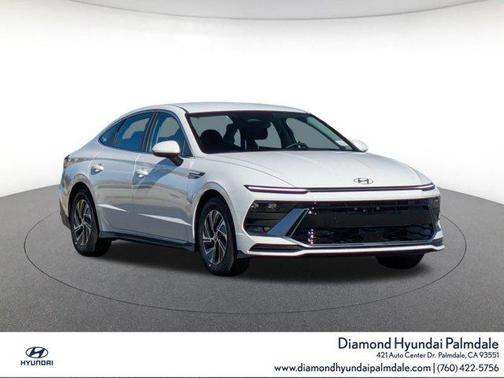 2026 Hyundai SONATA Hybrid Base