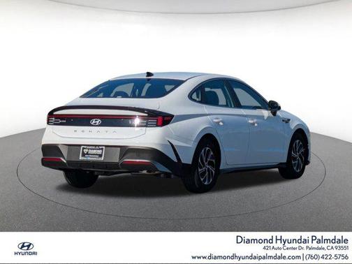 2026 Hyundai SONATA Hybrid Base