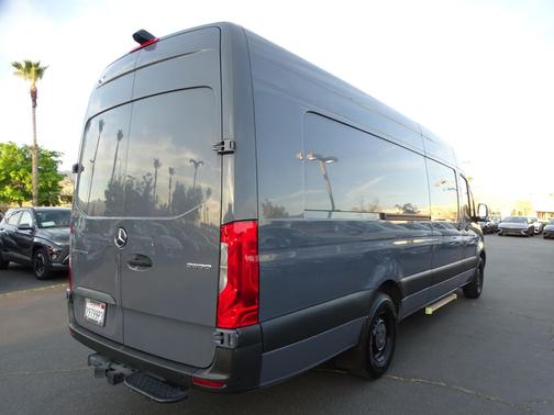 2022 Mercedes-Benz Sprinter 2500 High Roof