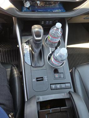 Wind Chill Pearl 2022 Toyota Highlander Hybrid XLE