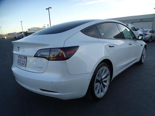 Pearl White Multi-Coat 2021 Tesla Model 3 Long Range
