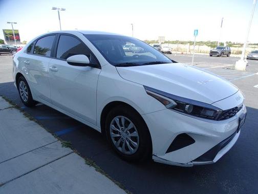 2024 Kia Forte LX