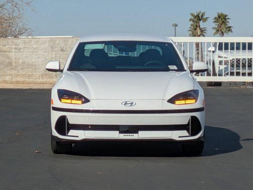 2025 Hyundai IONIQ 6 SEL