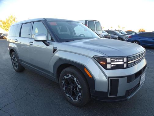 2025 Hyundai SANTA FE SE