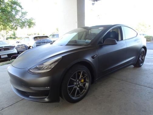 Midnight Silver Metallic 2020 Tesla Model 3 Long Range