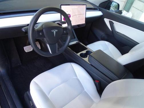 2022 Tesla Model Y Performance Dual Motor All-Wheel Drive