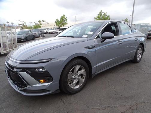 Transmission Blue 2025 Hyundai SONATA SE