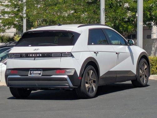 2025 Hyundai IONIQ 5 SEL