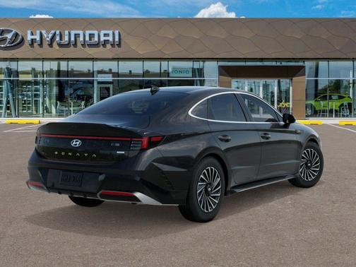 Abyss Black 2026 Hyundai SONATA Hybrid SE