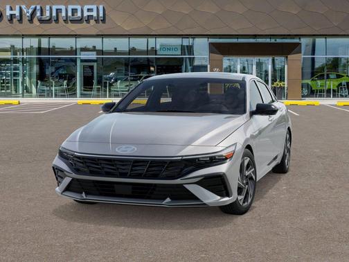 Fluid Metal 2026 Hyundai ELANTRA Sport