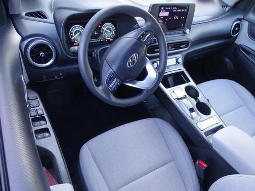2023 Hyundai KONA EV SE