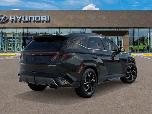 2025 Hyundai TUCSON Hybrid N Line