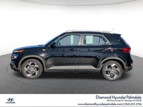 2024 Hyundai VENUE SEL