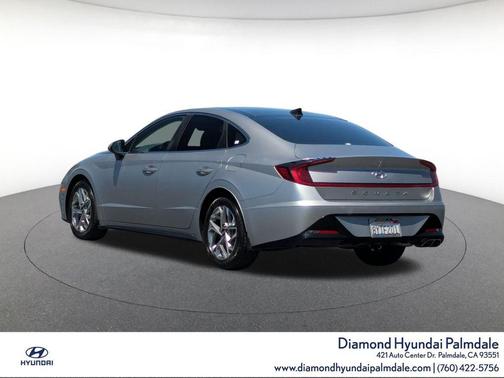 Shimmering Silver Pearl 2021 Hyundai SONATA SEL