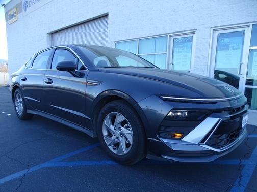 2025 Hyundai SONATA SE