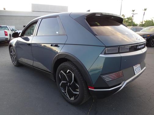 Digital Teal 2024 Hyundai IONIQ 5 SEL