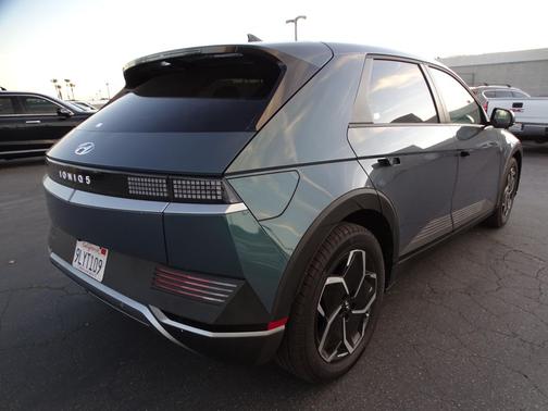 Digital Teal 2024 Hyundai IONIQ 5 SEL