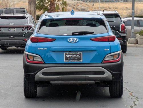 2023 Hyundai KONA SEL