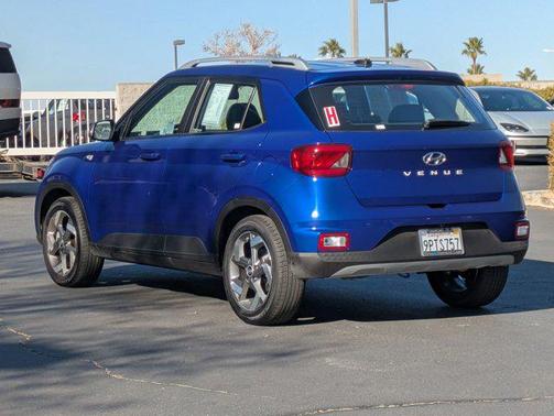 2024 Hyundai VENUE Limited