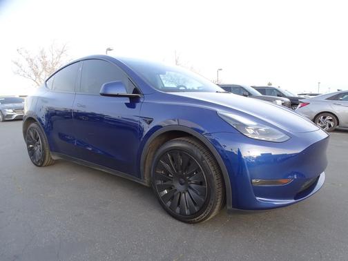 2024 Tesla Model Y Long Range Dual Motor All-Wheel Drive