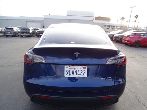 2024 Tesla Model Y Long Range Dual Motor All-Wheel Drive
