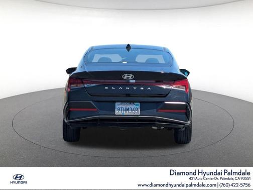 Abyss Black 2025 Hyundai ELANTRA SEL