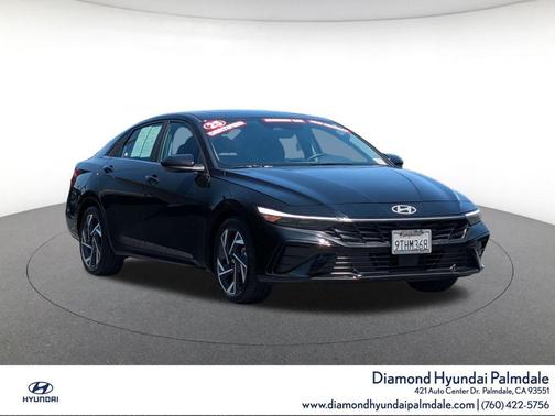 Abyss Black 2025 Hyundai ELANTRA SEL