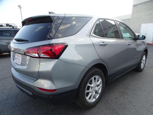 Sterling Gray Metallic 2024 Chevrolet Equinox 1LT