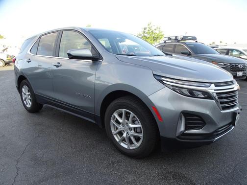 Sterling Gray Metallic 2024 Chevrolet Equinox 1LT