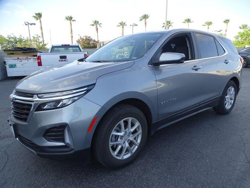 Sterling Gray Metallic 2024 Chevrolet Equinox 1LT