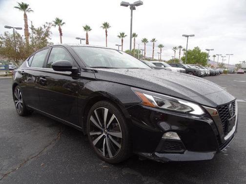 2022 Nissan Altima SR FWD