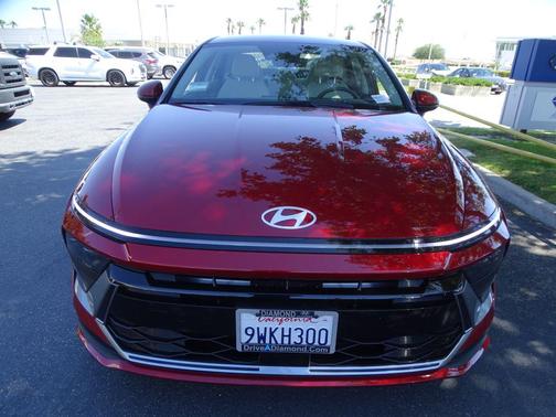 Ultimate red 2025 Hyundai SONATA SE