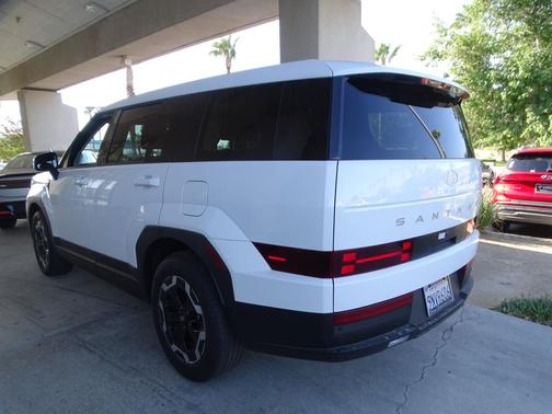 2025 Hyundai SANTA FE SE