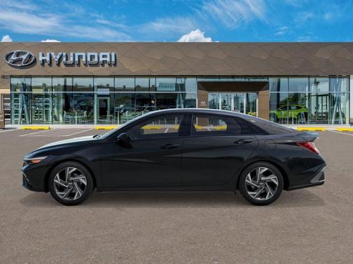 Abyss Black 2026 Hyundai ELANTRA Sport