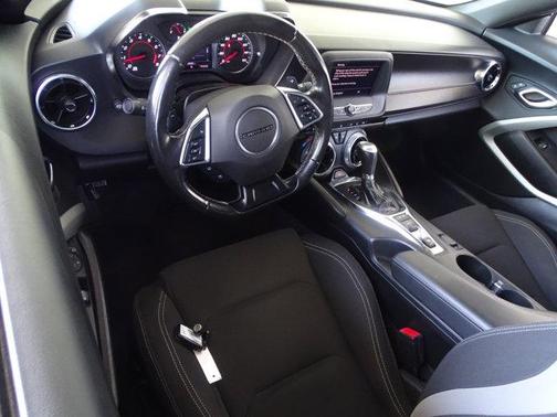 2022 Chevrolet Camaro 1LT