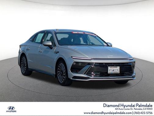 Aero Silver 2025 Hyundai SONATA Hybrid SE