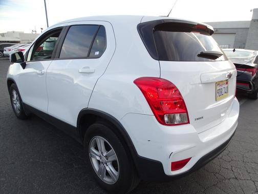 Summit White 2020 Chevrolet Trax LS